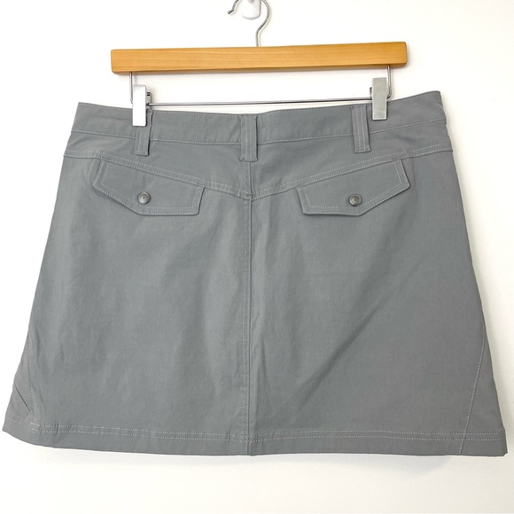 Athleta Gray Athletic Skirt Hiking Outdoor Size 14 Petite - Picture 2 of 6